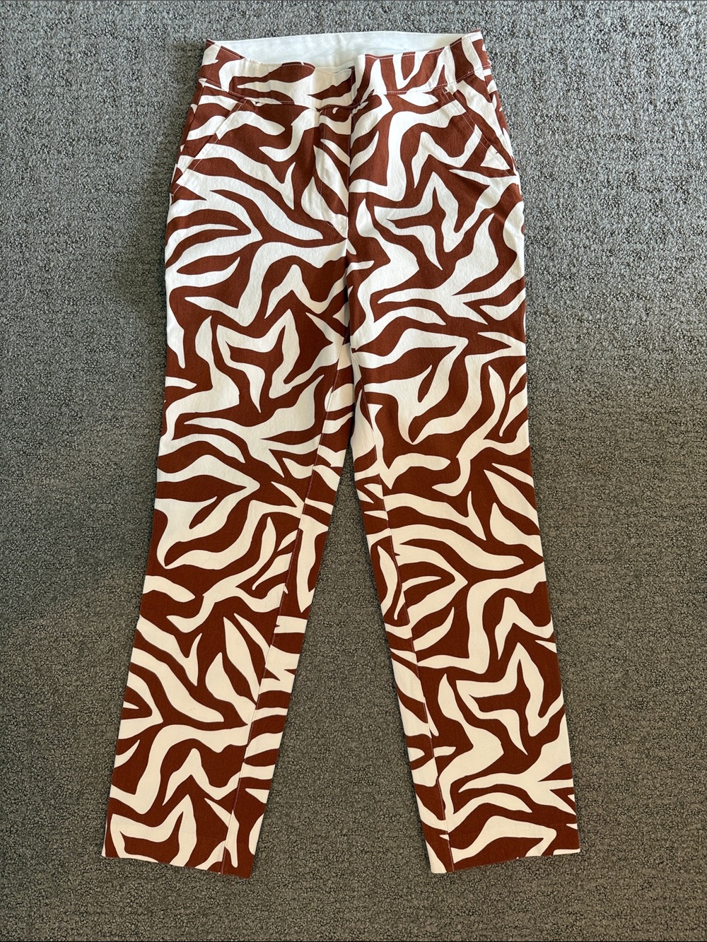 Brown & White Patterned Casual Pants